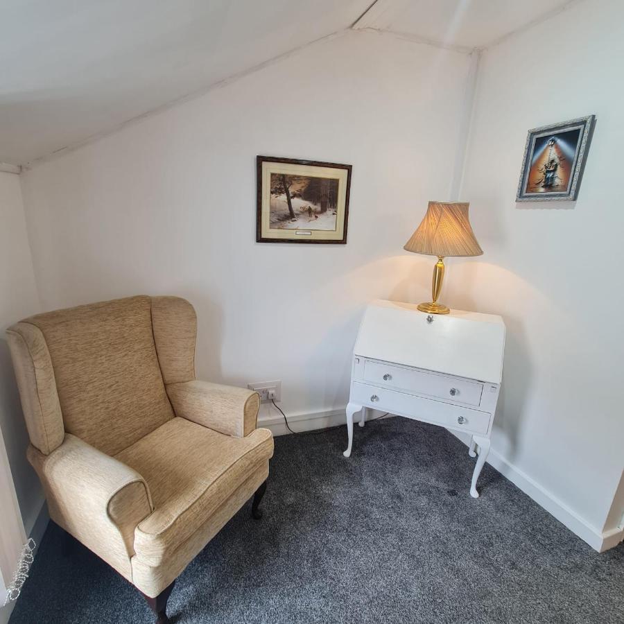Ulverston Town Centre Flat ภายนอก รูปภาพ