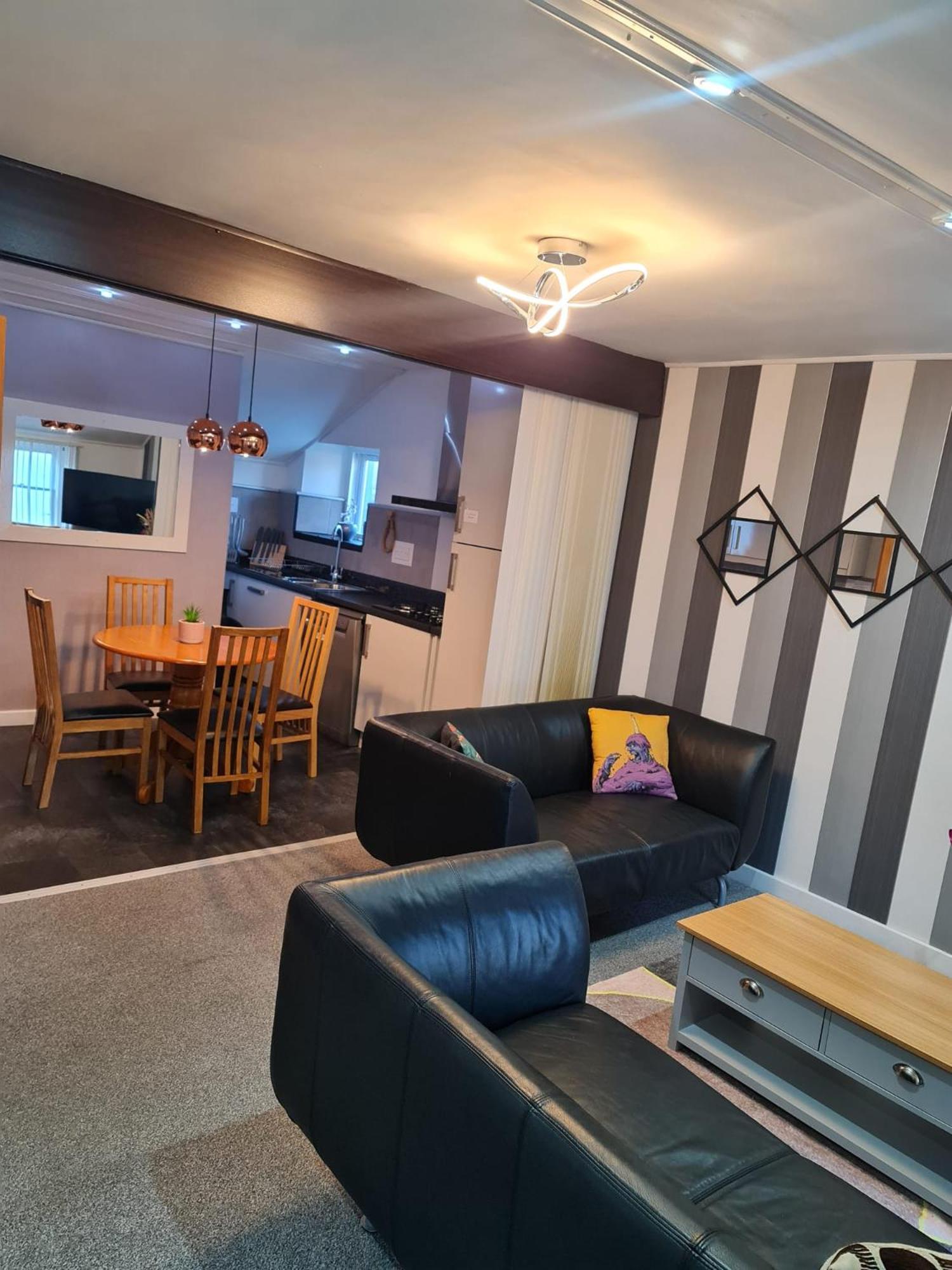 Ulverston Town Centre Flat ห้อง รูปภาพ